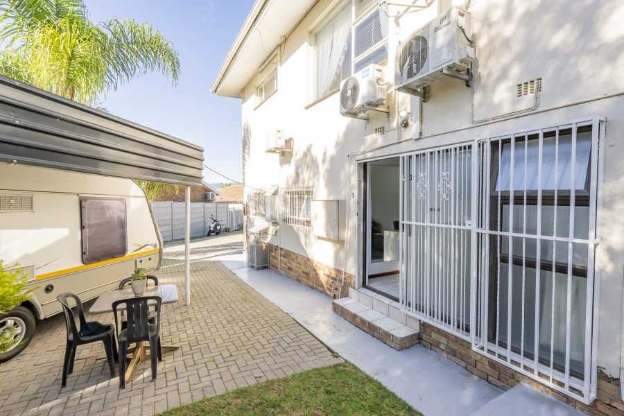 8 Bedroom Property for Sale in Brackenfell South Western Cape